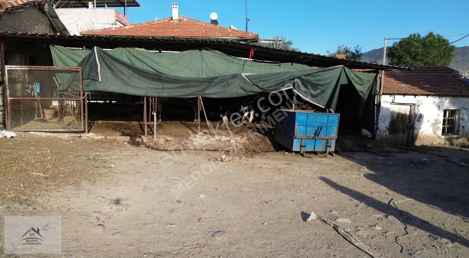 Aliağa Helvacı'da İçinde Tadilat Olabilecek Ev&arsa - Görsel 13