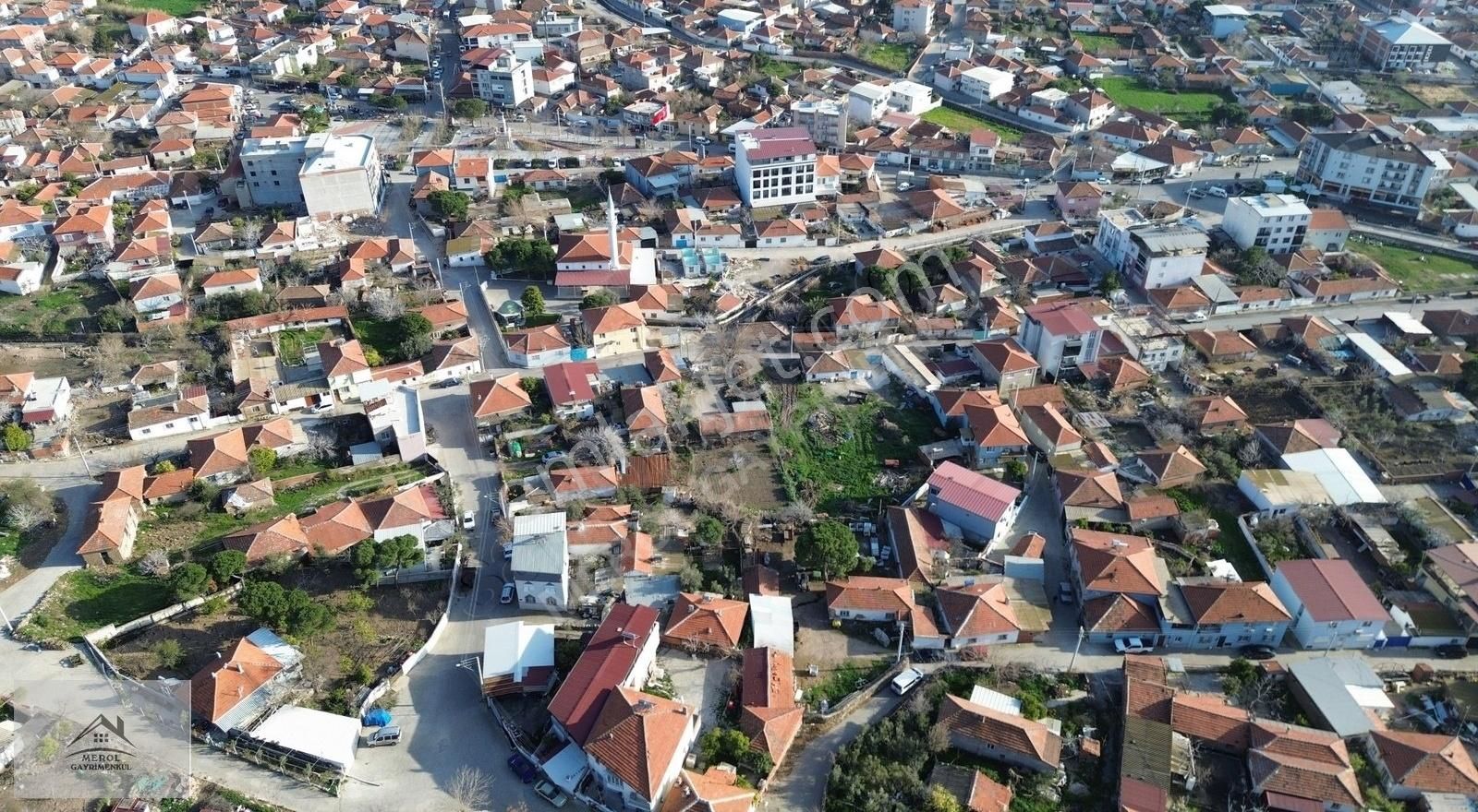 Aliağa Helvacı'da İçinde Tadilat Olabilecek Ev&arsa - Görsel 34