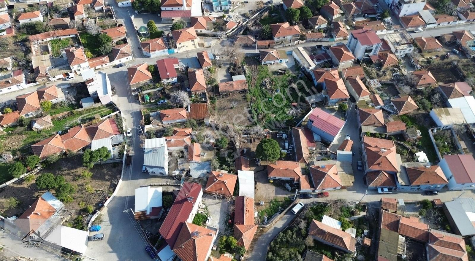 Aliağa Helvacı'da İçinde Tadilat Olabilecek Ev&arsa - Görsel 35