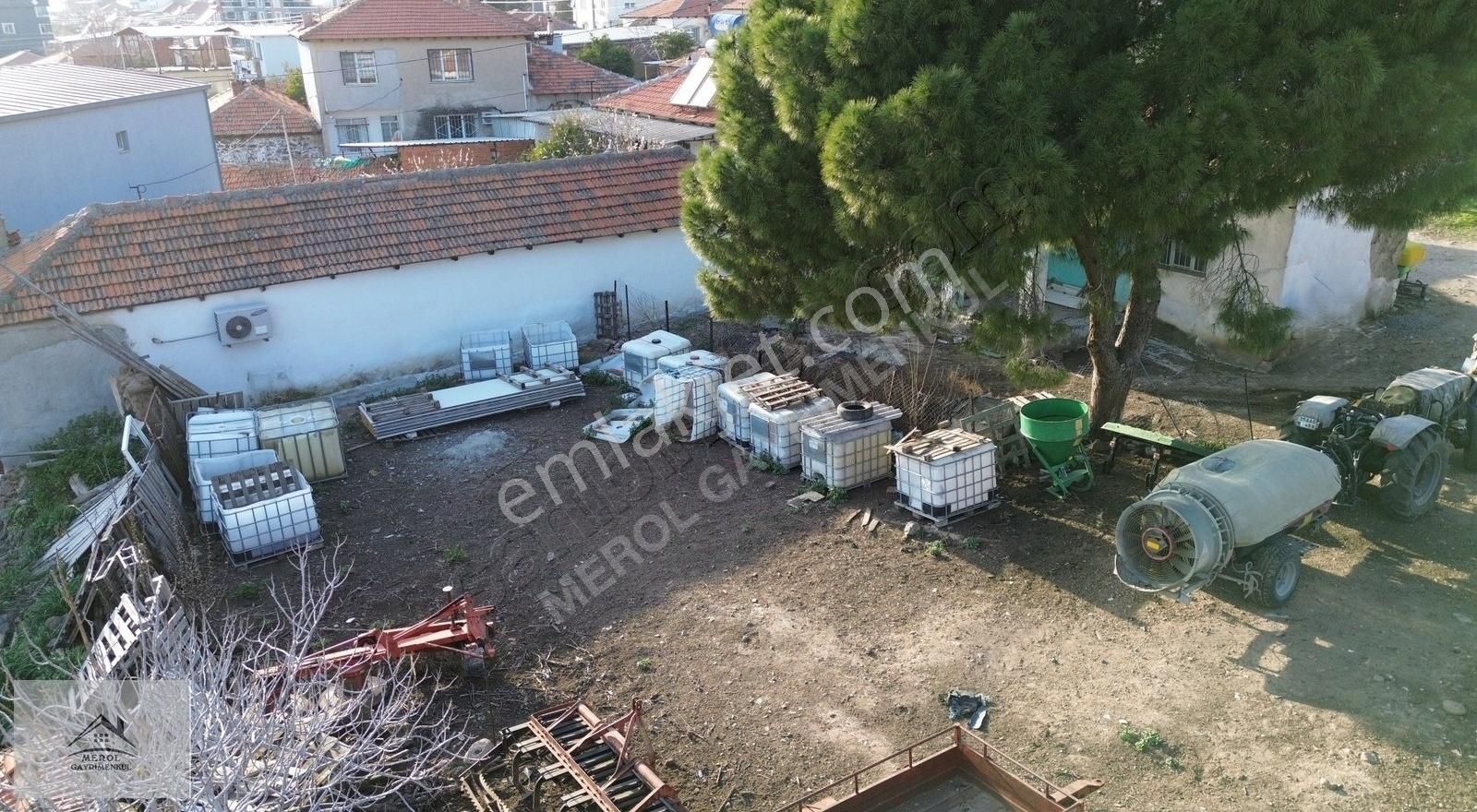 Aliağa Helvacı'da İçinde Tadilat Olabilecek Ev&arsa - Görsel 22