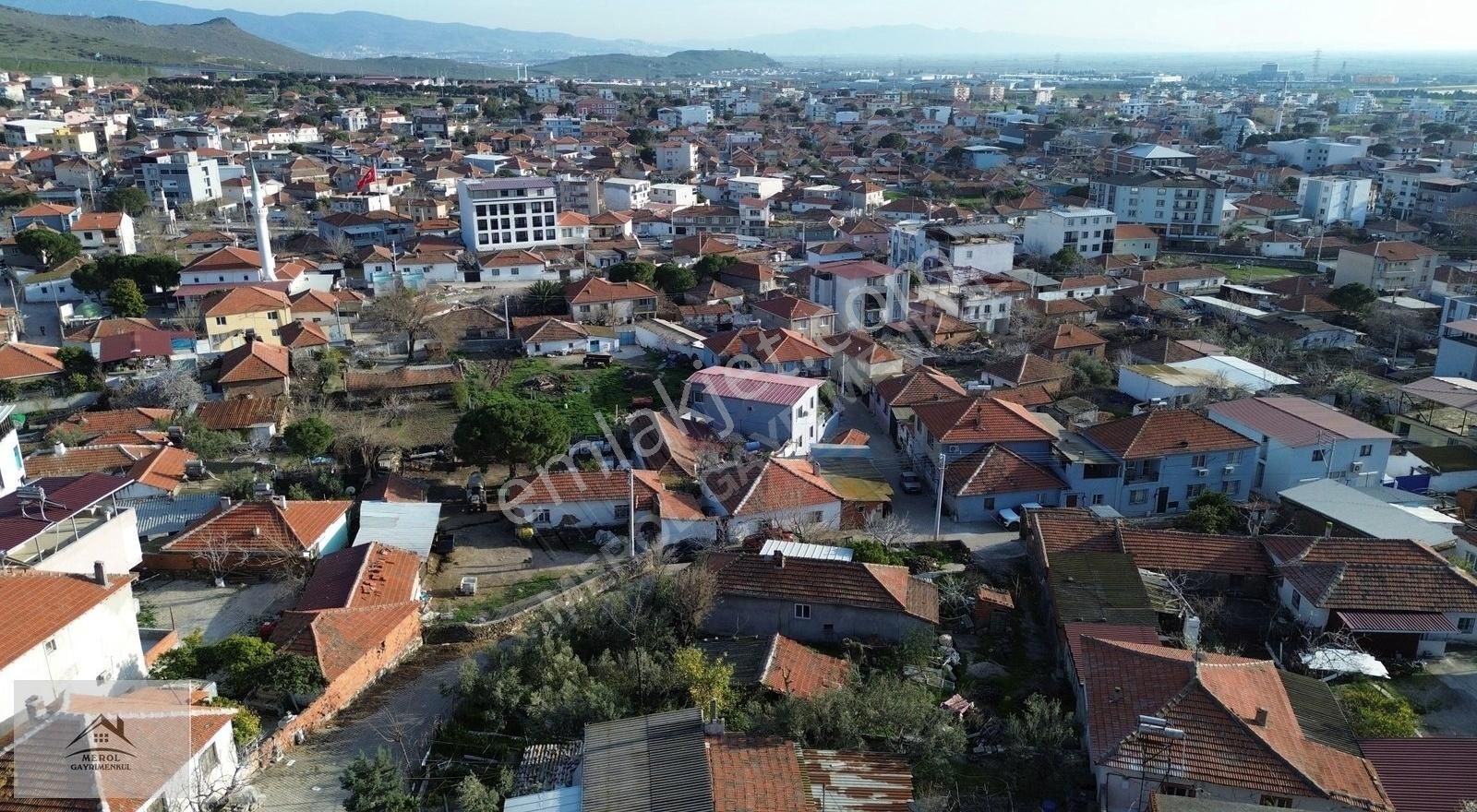 Aliağa Helvacı'da İçinde Tadilat Olabilecek Ev&arsa - Görsel 11