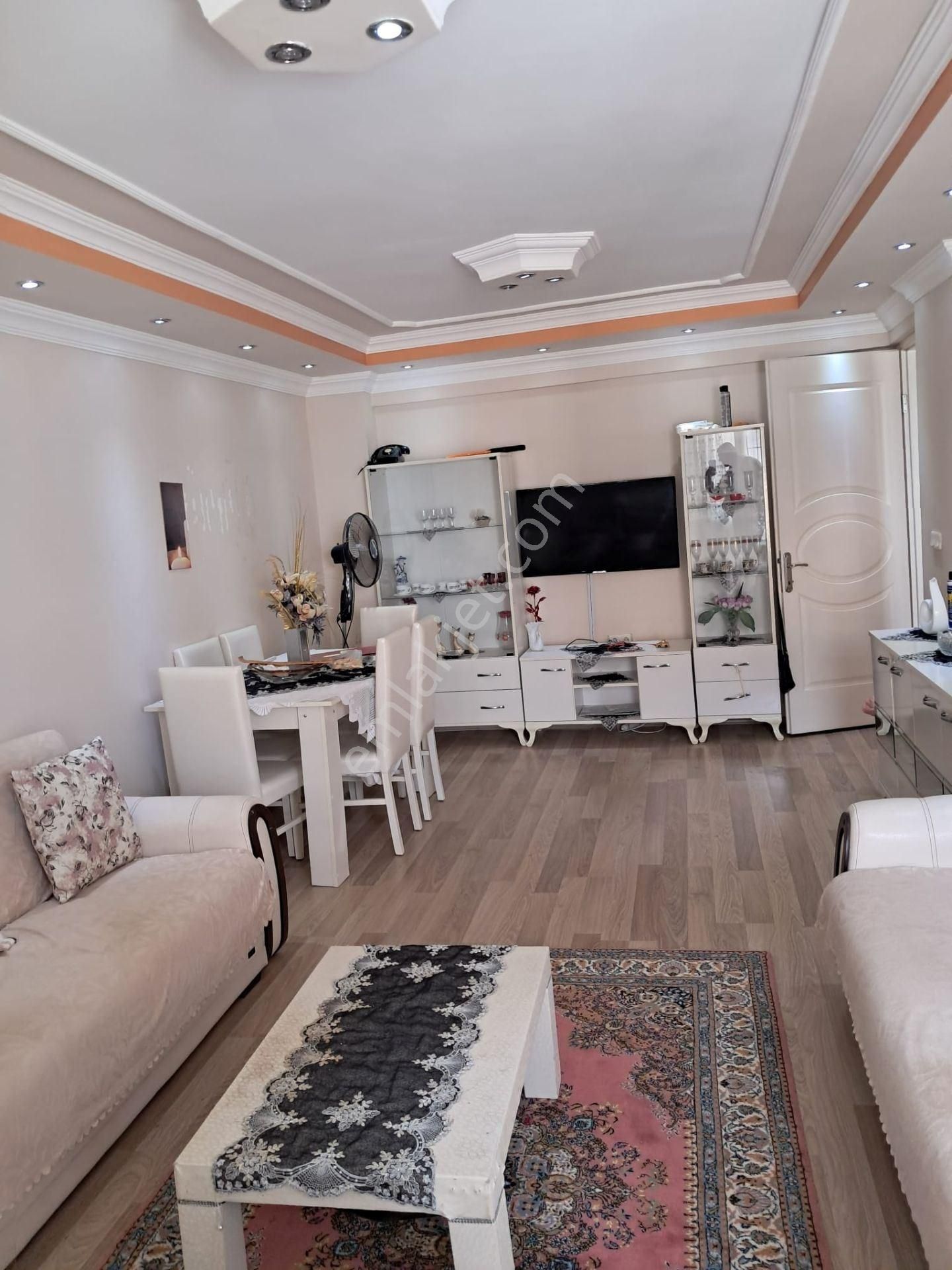 Kuşadası Güzelçamlı Merkezde 3+1 Eşyalı Satılık Daire