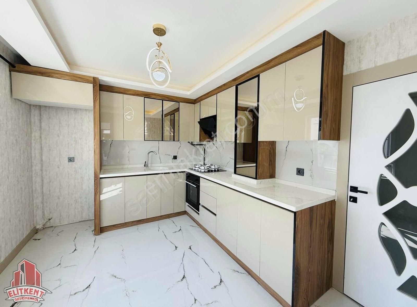 Elitkent'den 3+1 Masrafsız Yapılı Uygun Fiyat Dan 1 Sınıf Daire