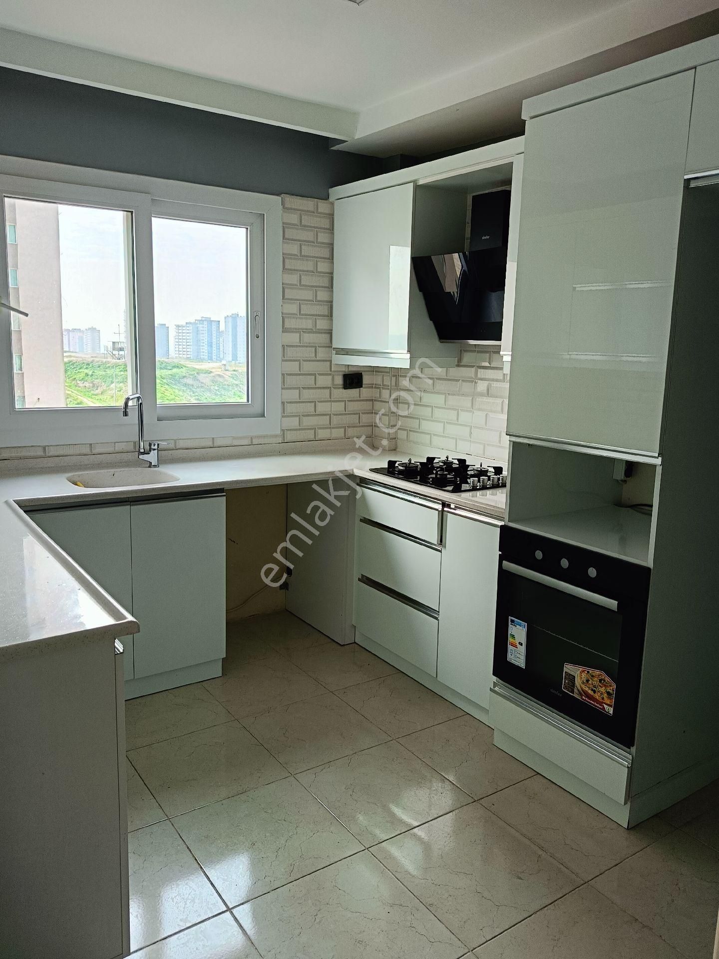 Birlik Gayrimenkulden Gültepe De 3+1 Kapalı Mutfaklı Ankastreli Kiralık Daire