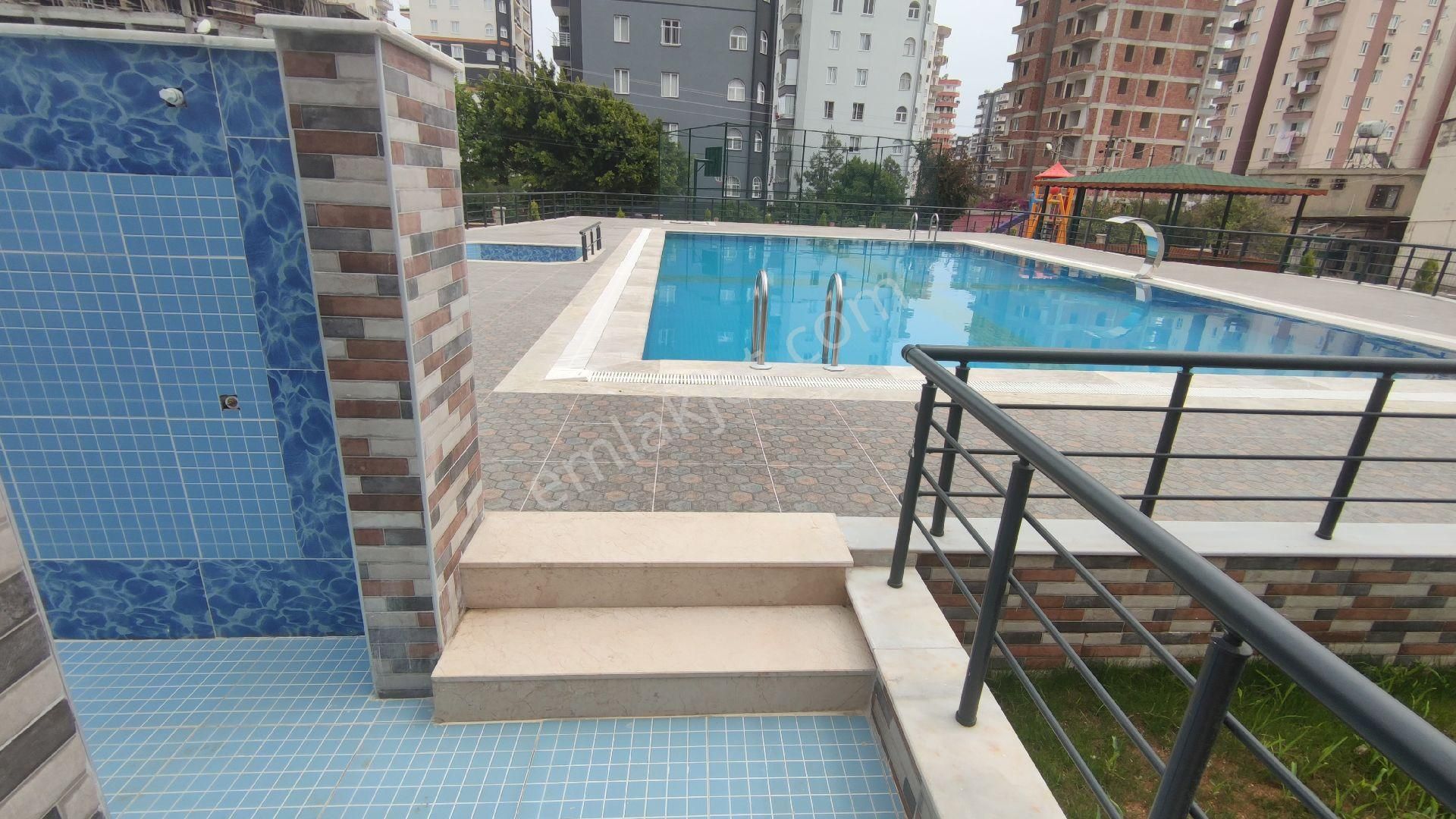 Ulaşıma Yakın Elit Site İçerisinde Sıfır 2+1