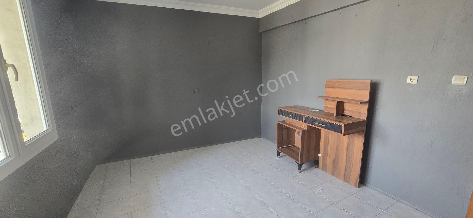 Buca Fırat Mahallesinde Kıralık Daıre