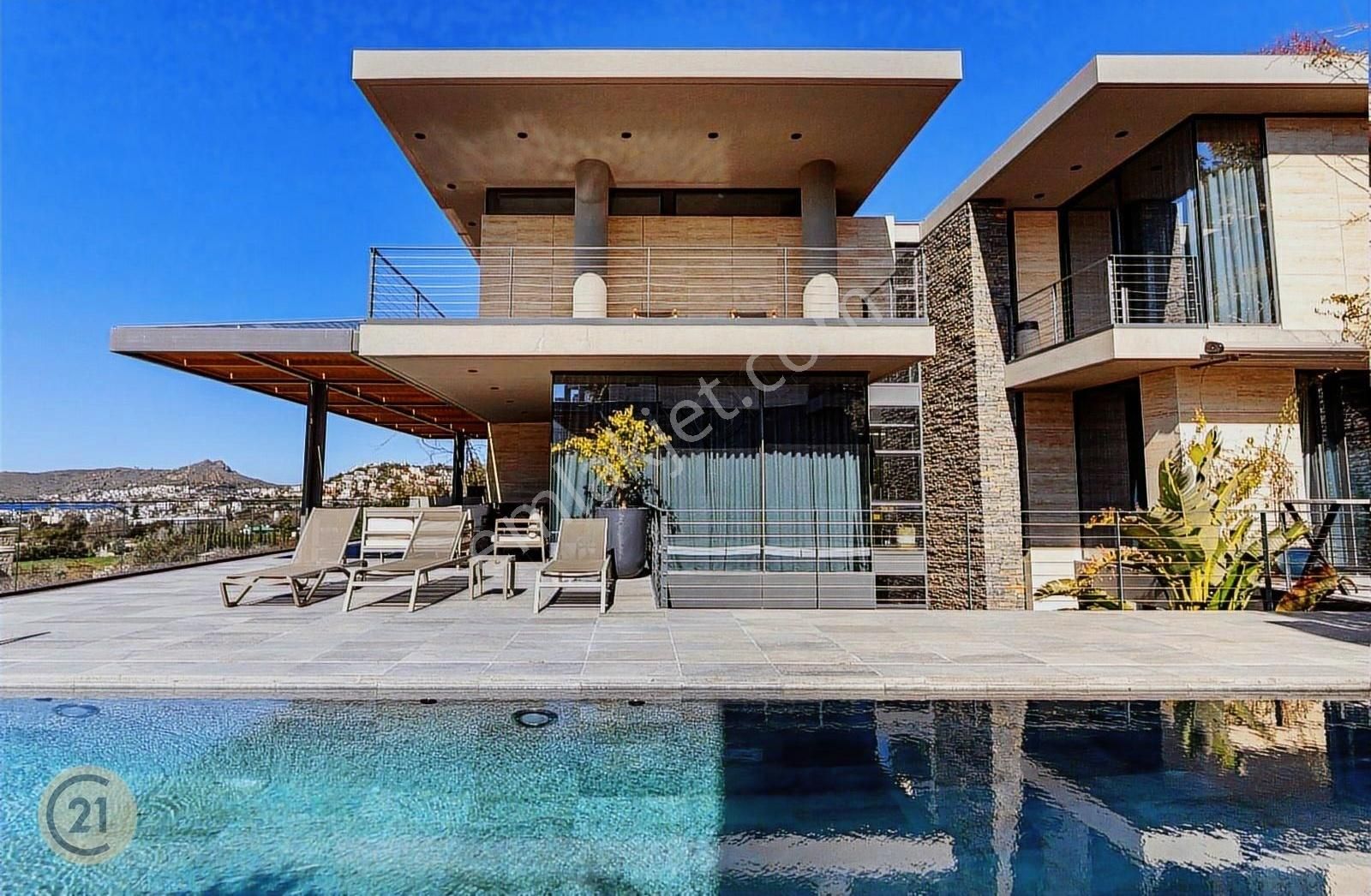Century21'den Yalıkavak Marinaya Yakın, Superlux Kiralık Villa