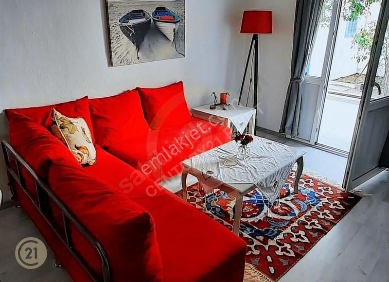 Century21 Den Bodrum Marina'da Kiralık 1+1 Bahçe Katı