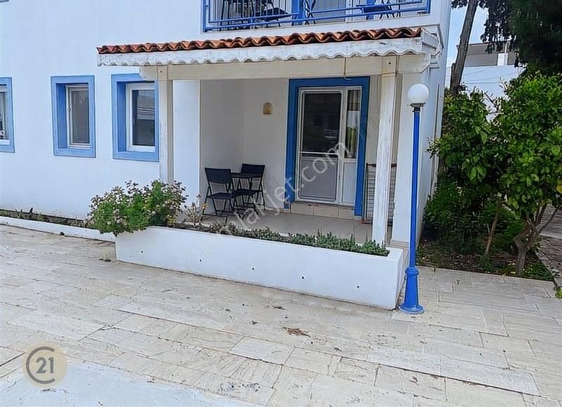Century21 Den Marina Arkası Havuz Manzaralı 1+1 Daire.