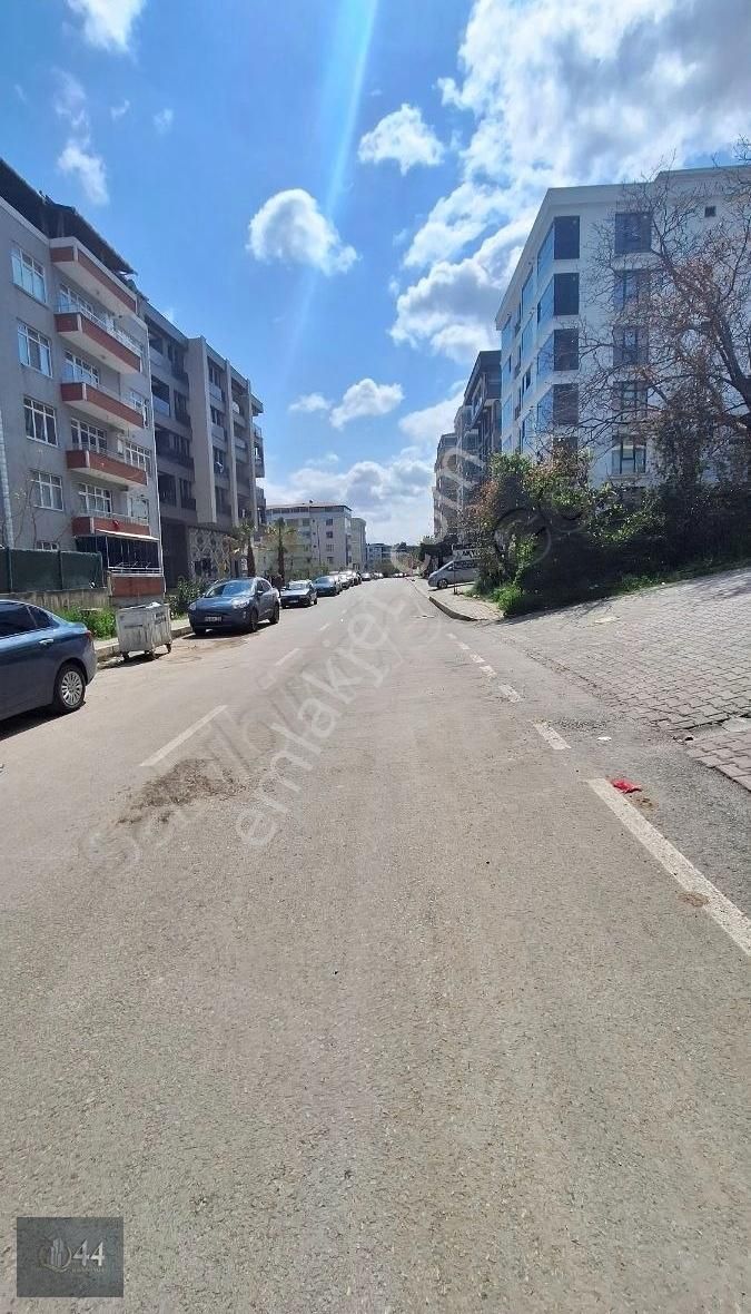 44 Gayrimenkul'den Çilingiroğlu Caddesine Cephe Dükkan