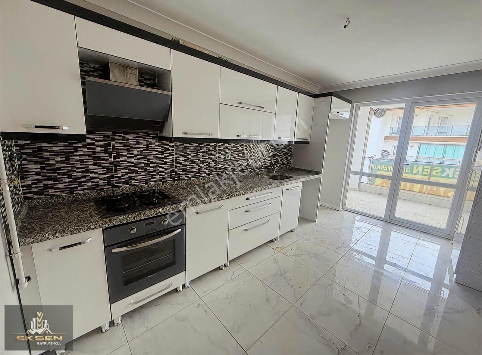 Eksen Emlaktan 3+1 Full Yapılı Nokta Masrafsız Daire !
