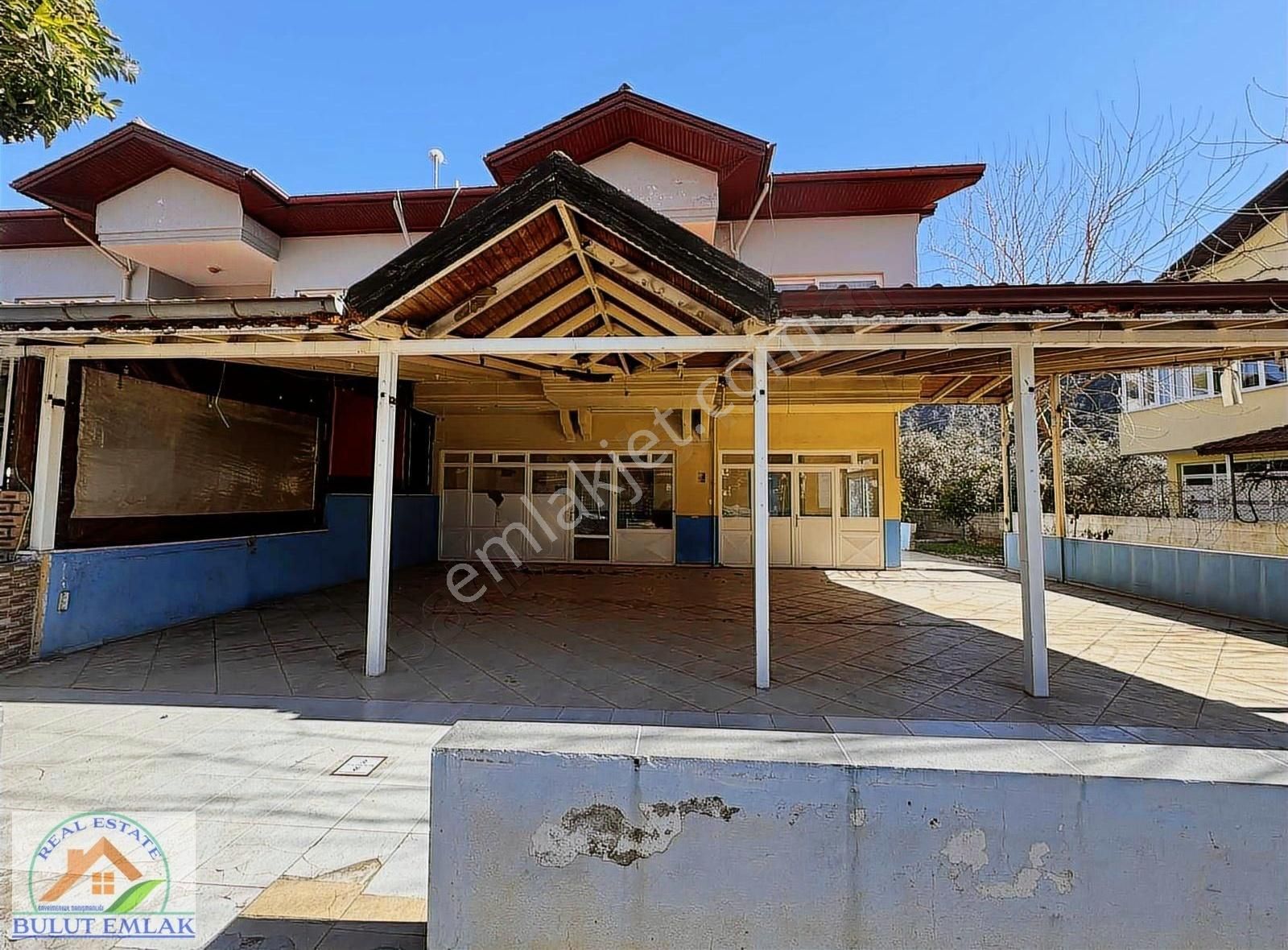 Bulut 'tan İçmeler Merkezde İşlek Cadde Kiralık Dükkan & Mağaza