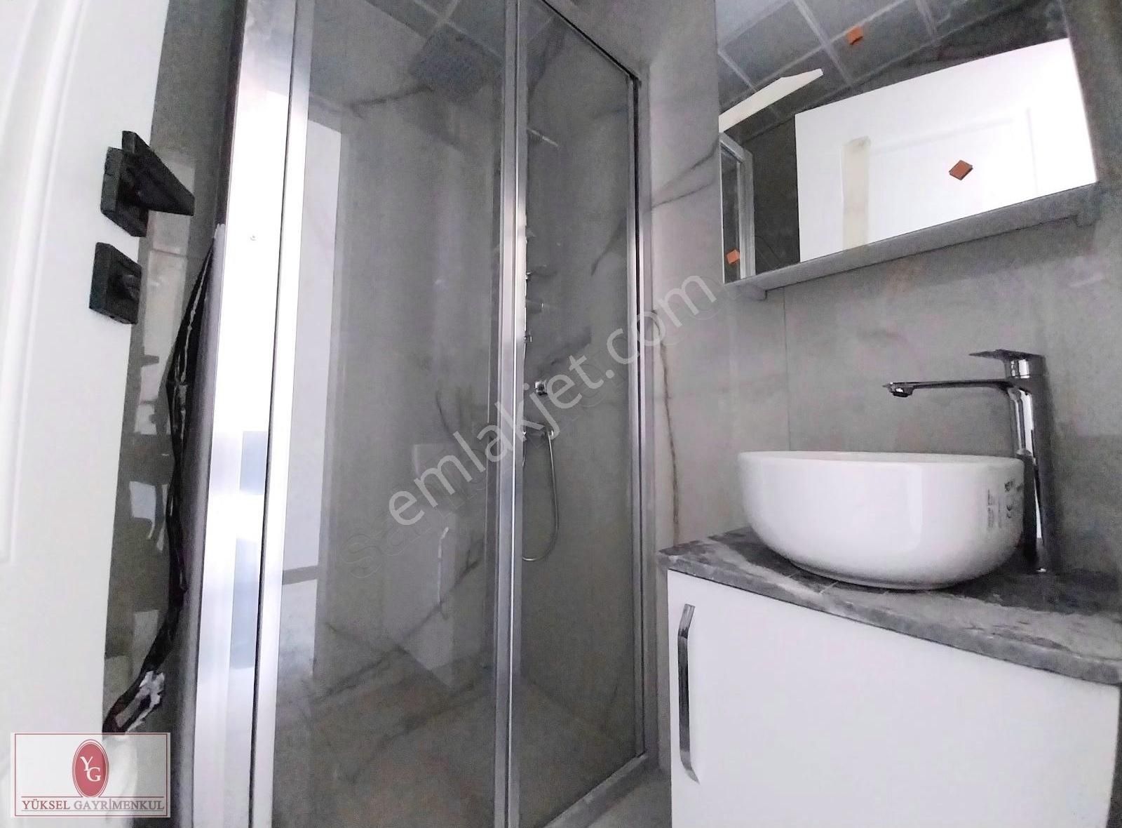 Yükselden Kadıköyde Sıfır Eşsizm2 Önü Açık Ayrı Mutfak3+1 Daire