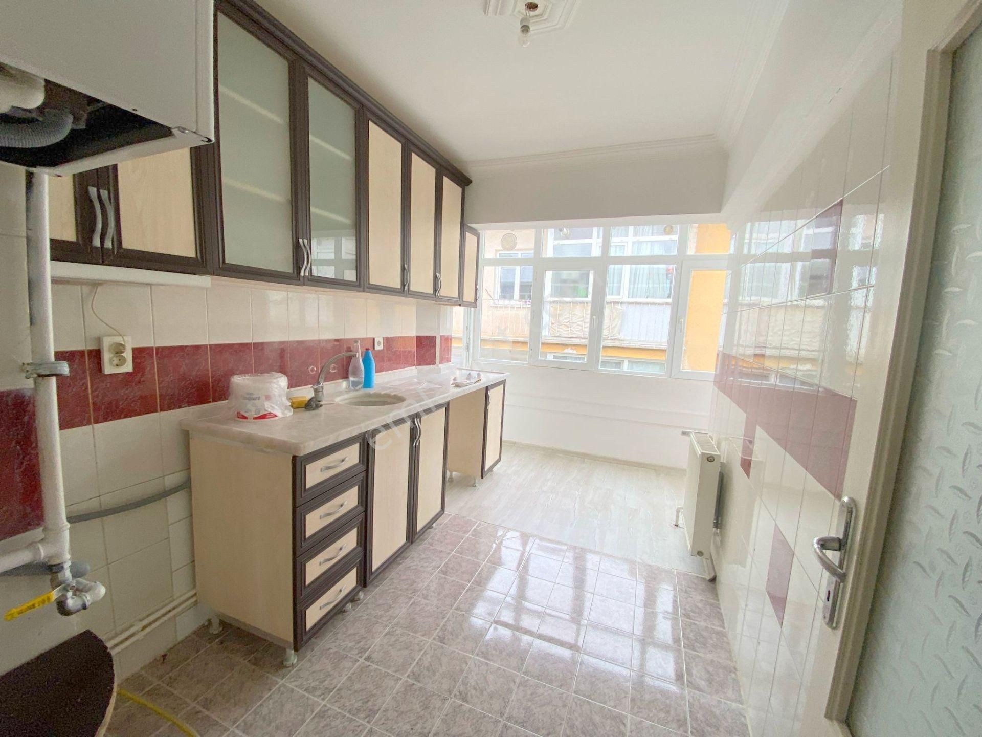 Sanatoryum Cadde Yakını 3+1 Üst Kat Isı Yalıtımlı Bina Kaçmaz
