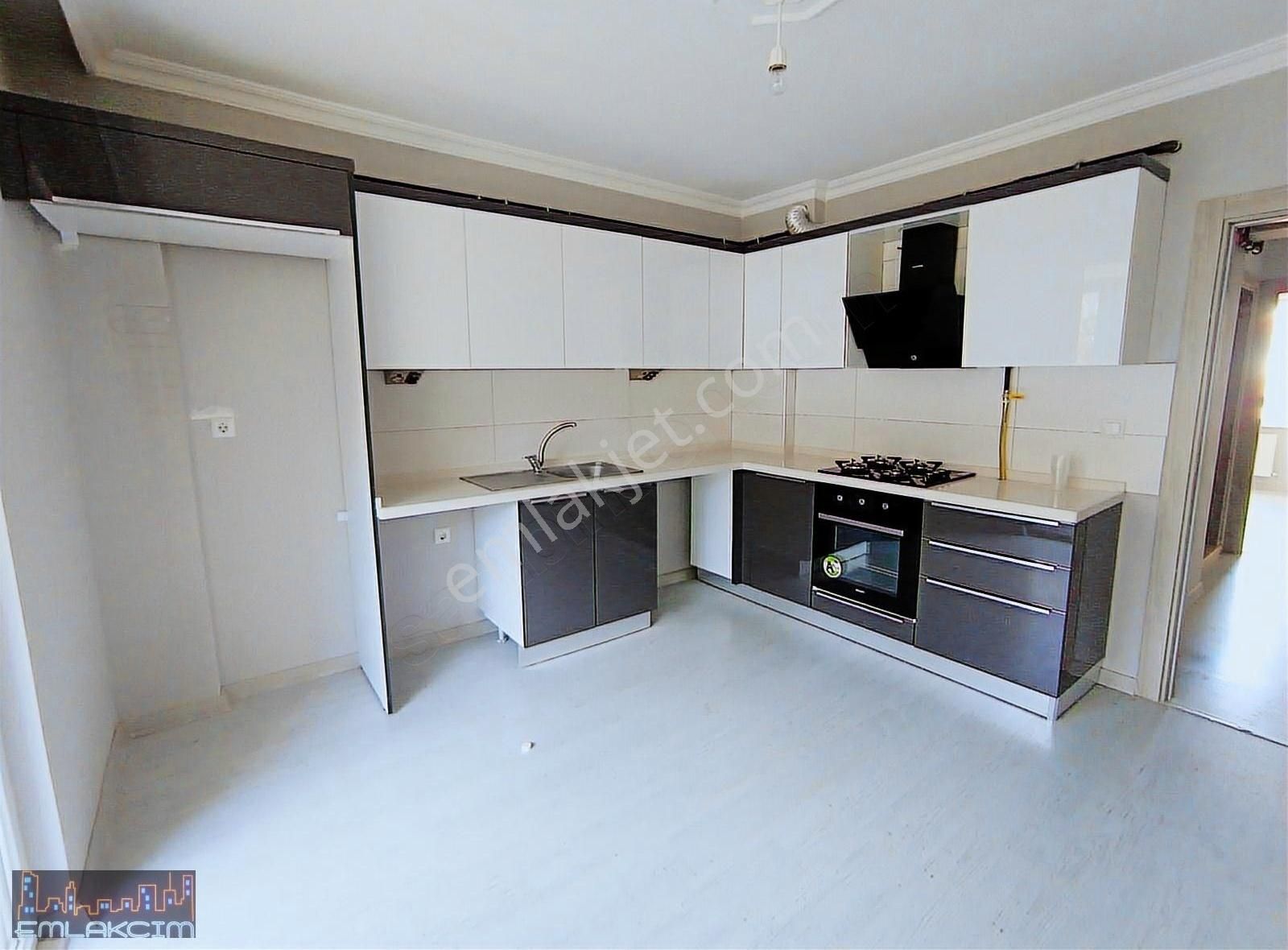 Emlakcımdan Full Bakımlı Özel Garajlı 3+1 Daire