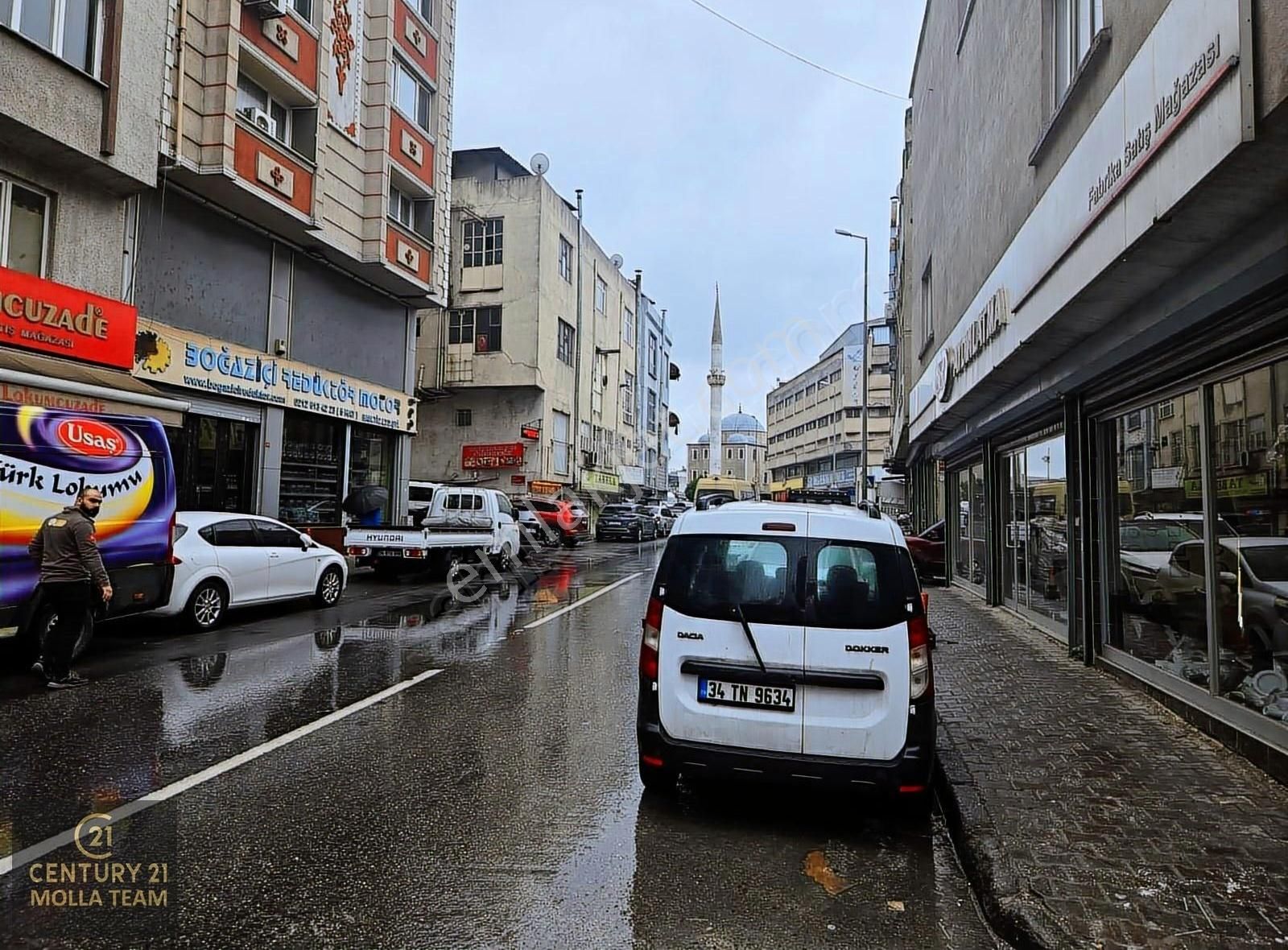 Molla Team'den Bayrampaşa Esenler Cd. 150 M2 Kiralık Atölye