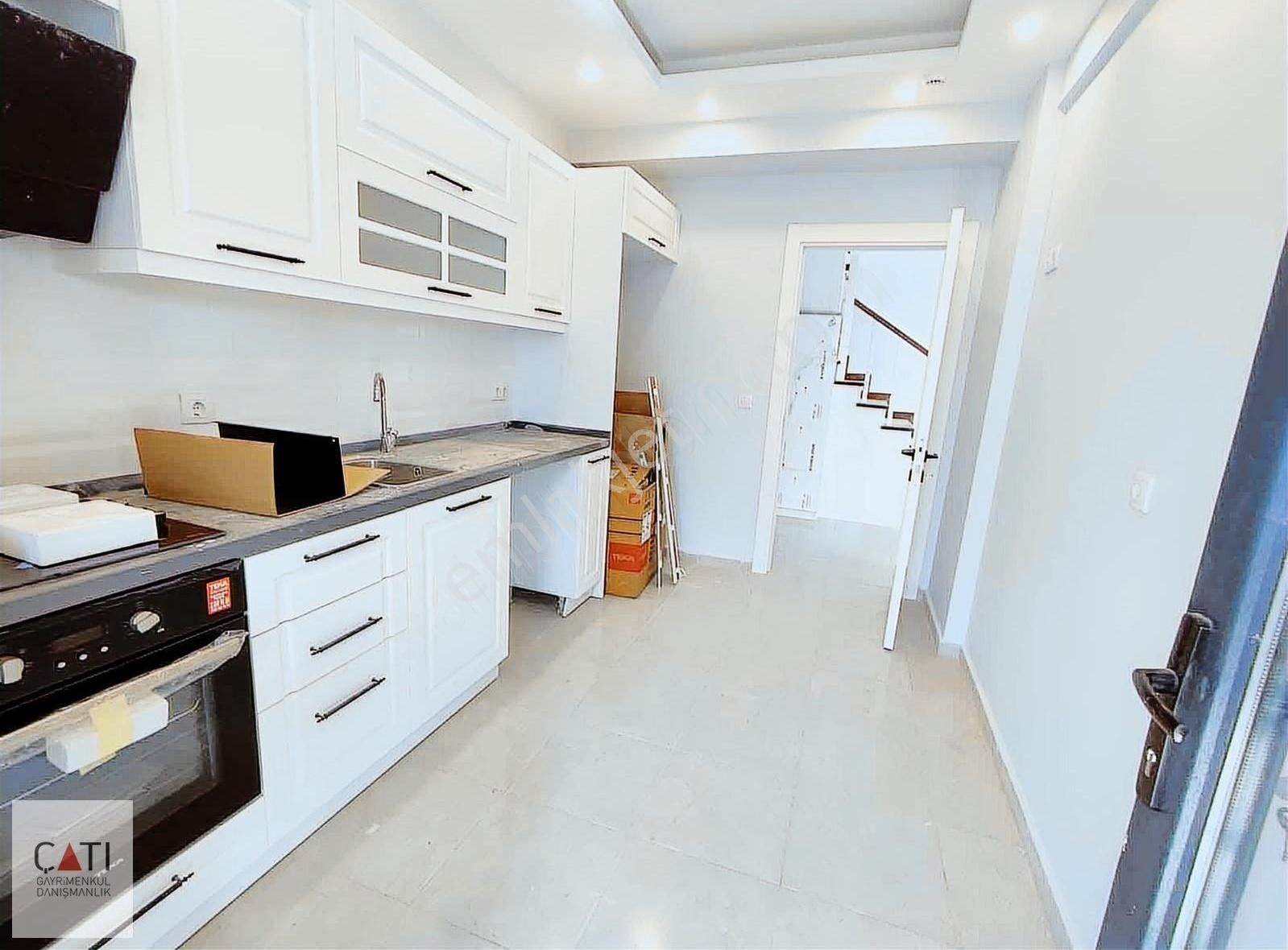 Postane Mah.deniz Manzaralı 4+2 Lüks Daireler - Görsel 10