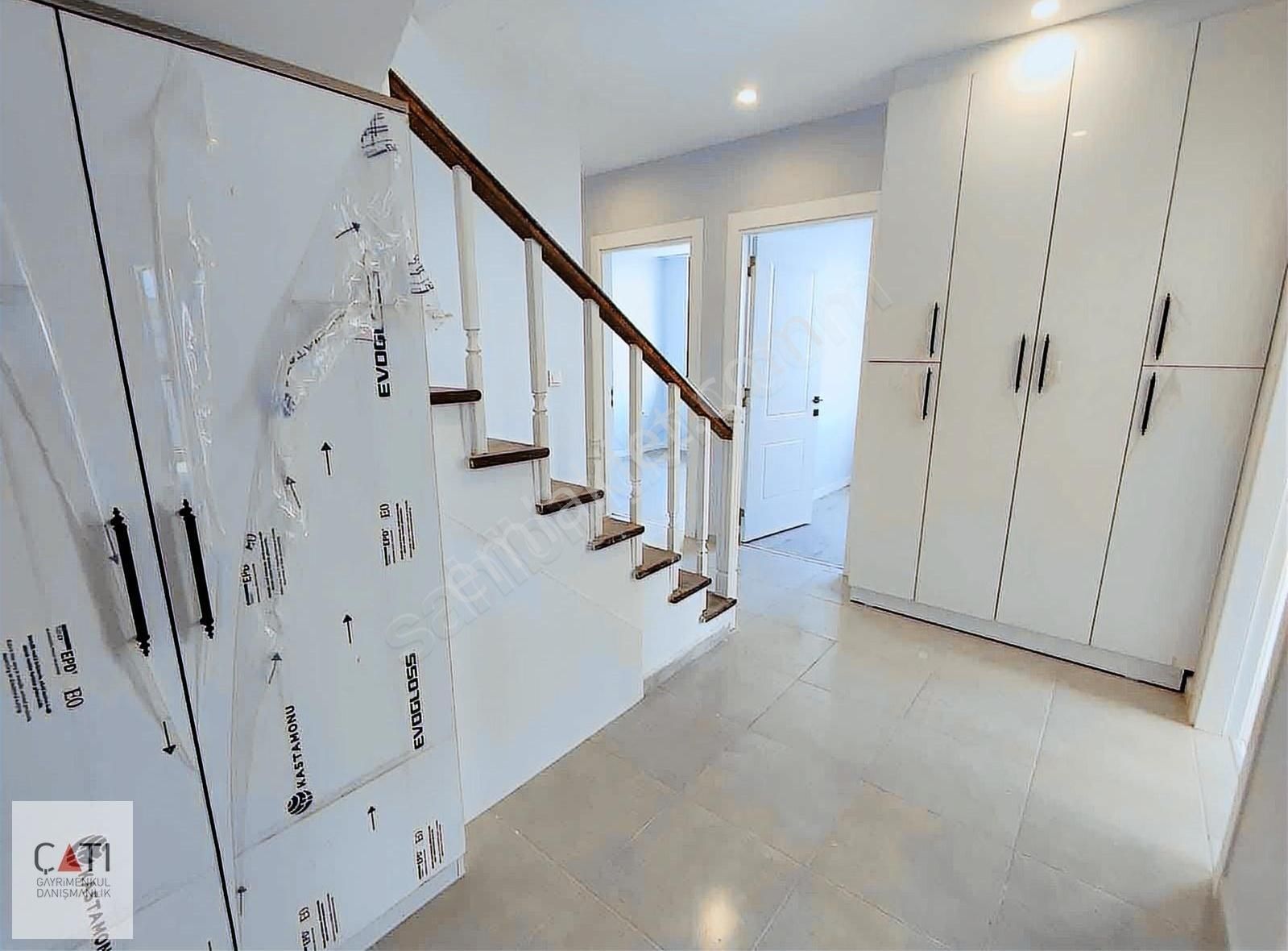 Postane Mah.deniz Manzaralı 4+2 Lüks Daireler - Görsel 34