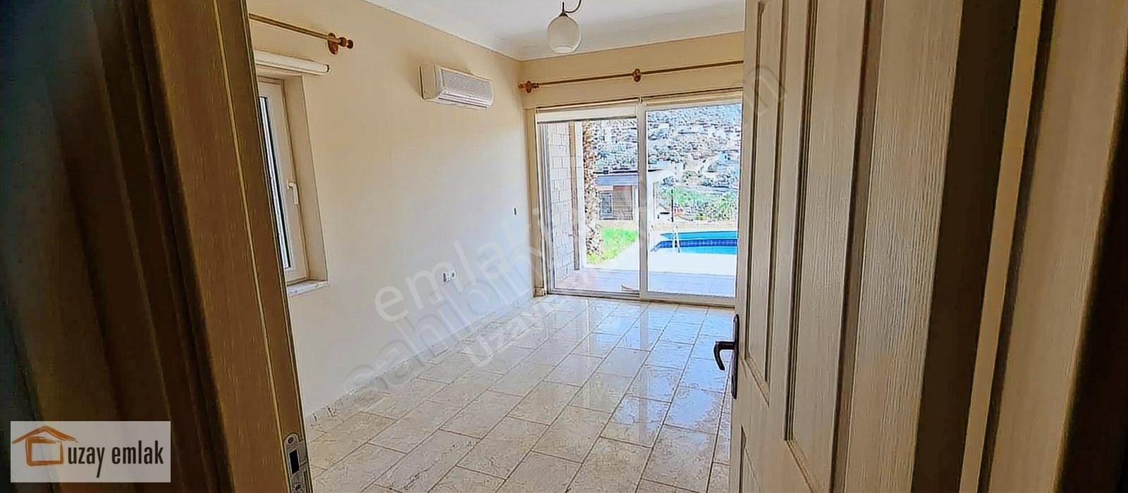 Kıyıkışlacık'da Site İçerisinde Havuzlu Villa - Görsel 7