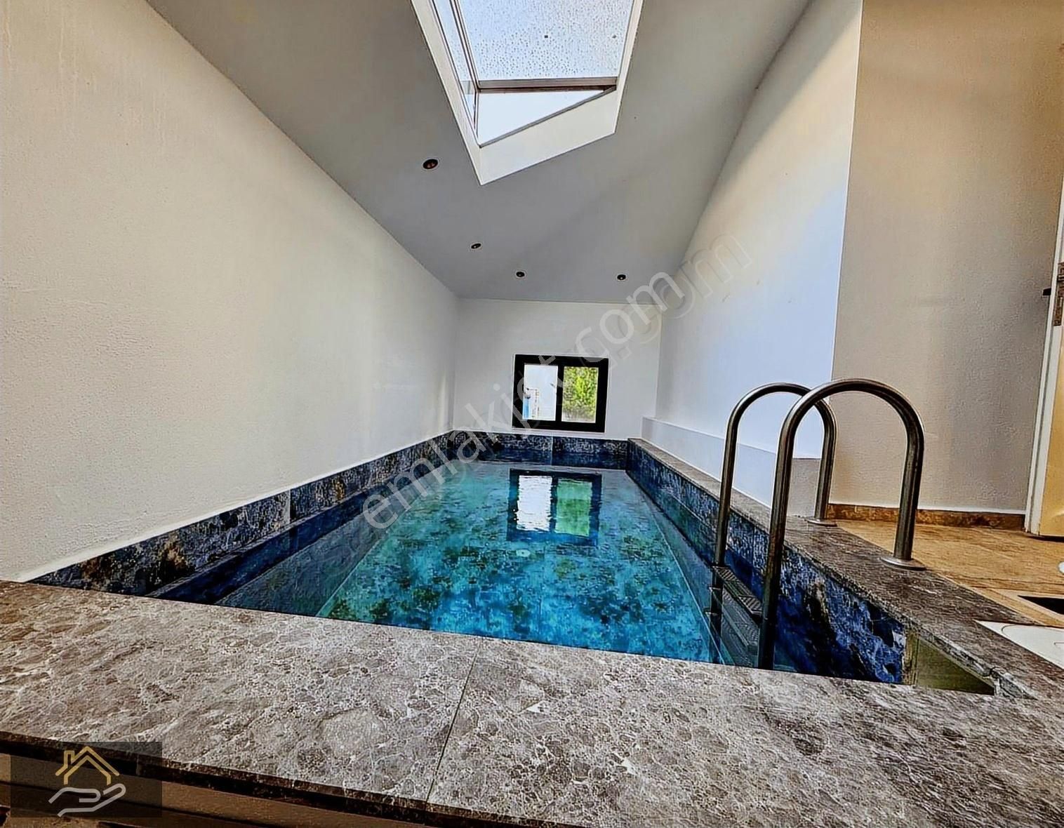 Karlık Gayrimenkulden Satılık Lüx Villa - Görsel 11