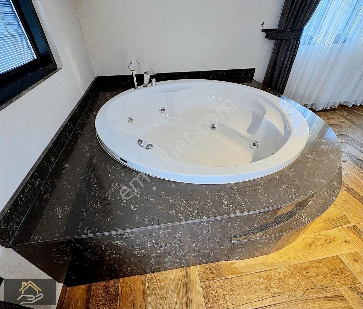 Karlık Gayrimenkulden Satılık Lüx Villa - Görsel 22