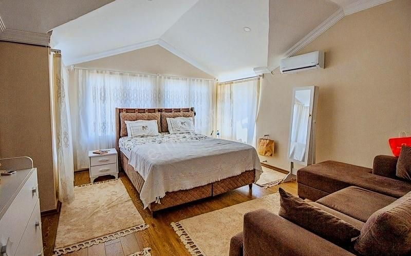 Karlık Gayrimenkul Den Foça Da Satılık Müstakil 6+1 Villa - Görsel 13