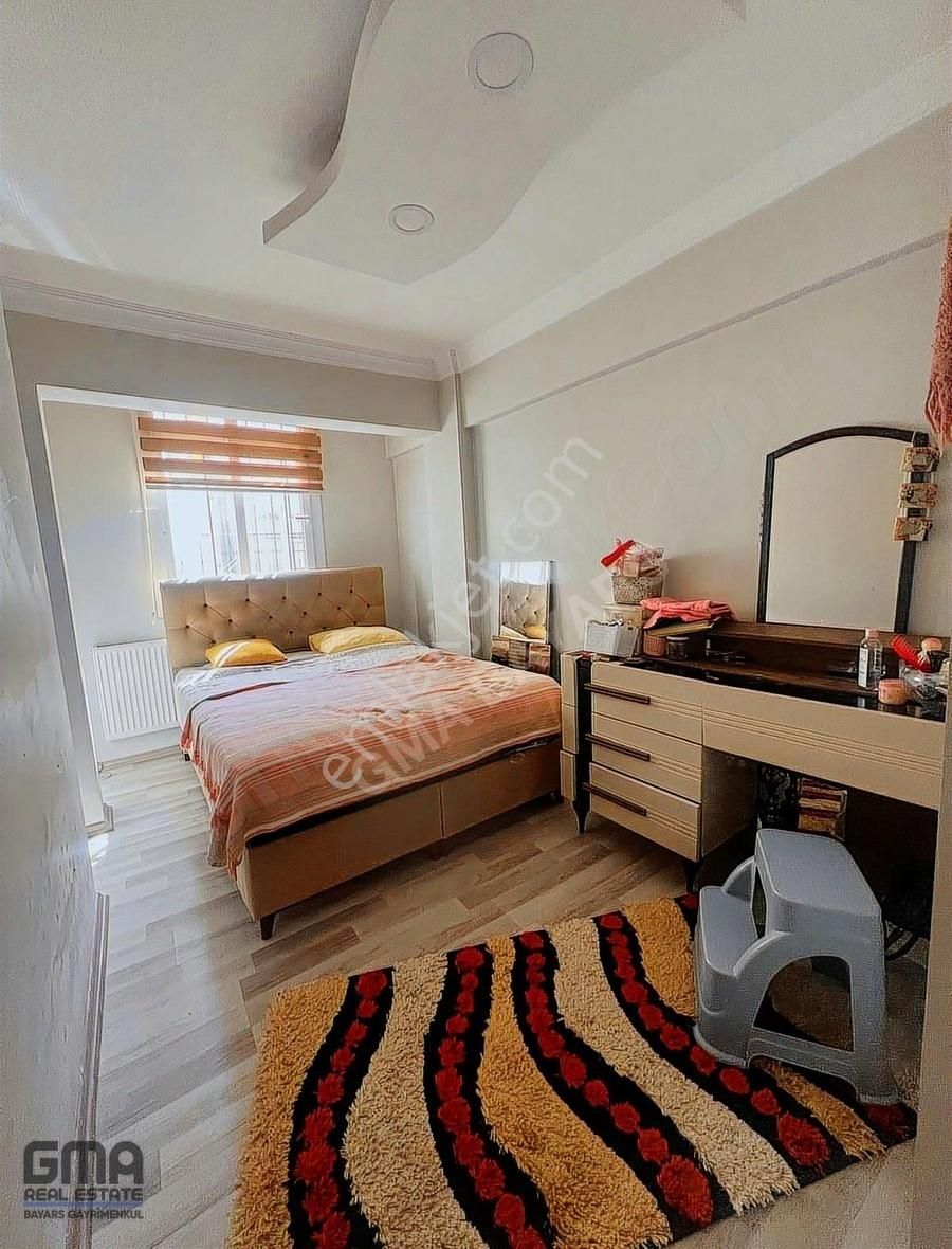 Eşrefpaşada 2+1 Satılık Daire İzmir Park Yanı