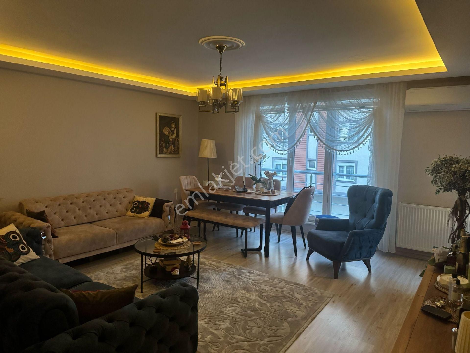 Ataşehir'de Nezih Site İçinde Harika 2+1 87m2.5.kat
