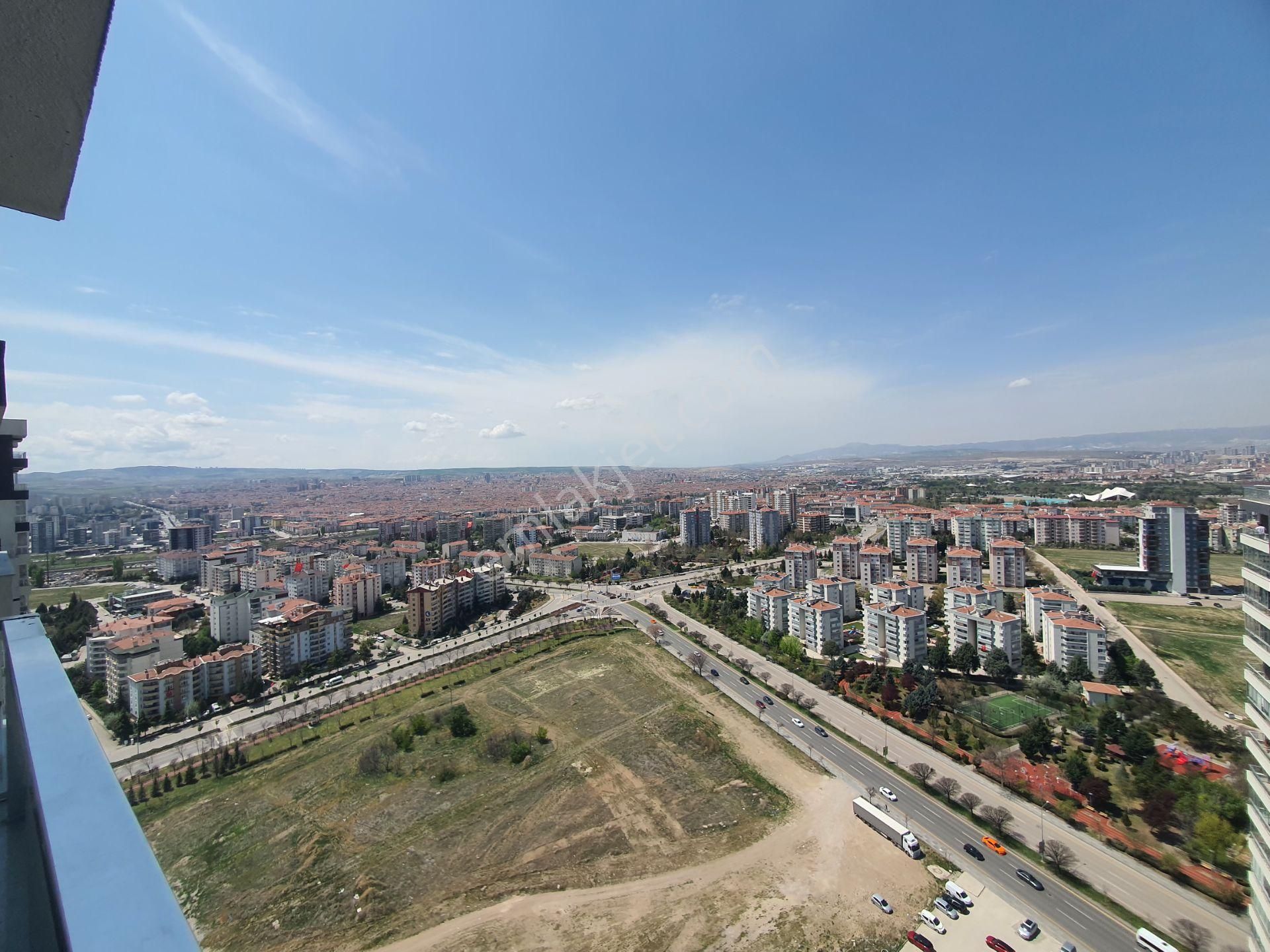 Referans Ankara'da Boş Yüksek Kat Kiralık 1+1 Daire /marka