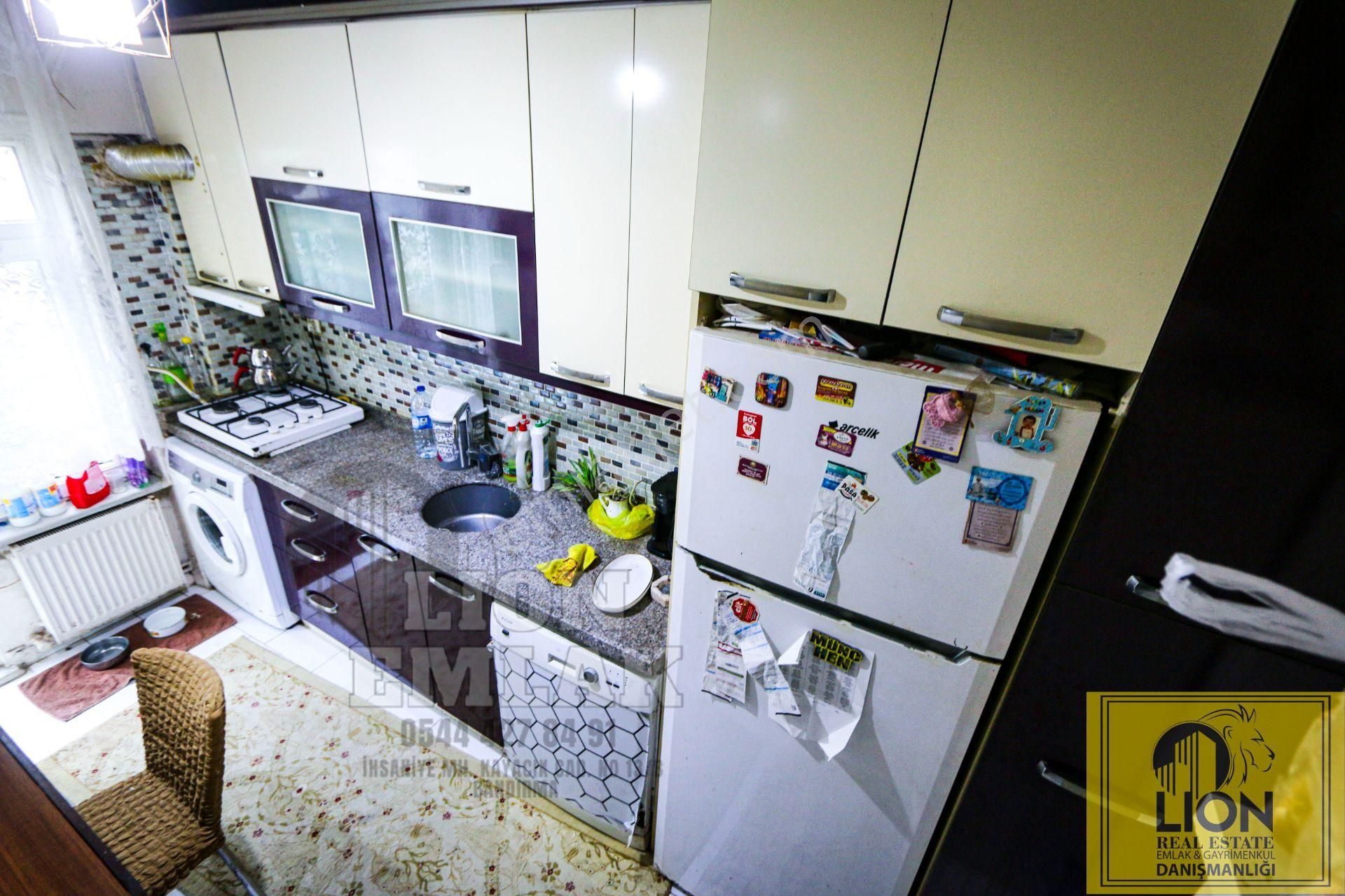 Bandırma İhsaniye Mahallesinde 2+1 85 M² Merkezi Konumda Satılık Daire
