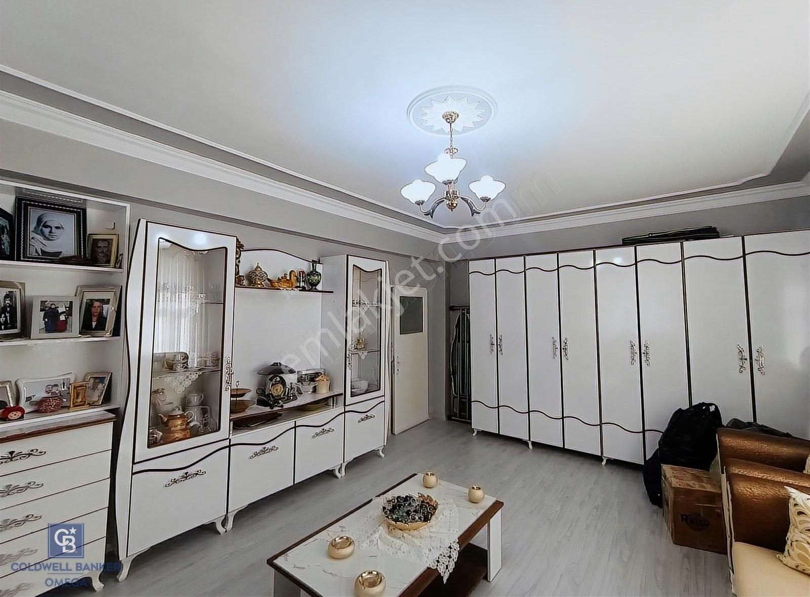 Coldwell Banker Omega'dan Satılık 3+1 Teraslı Daire