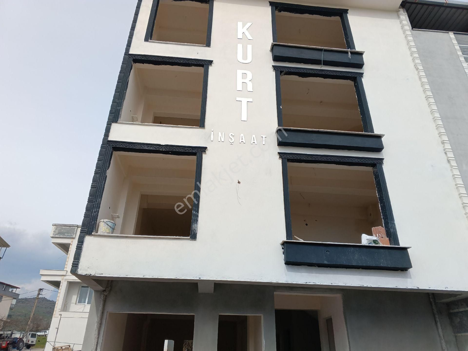 İzmir Bergama Kurtuluş Mh. Doğal Gazlı 1+1 Satılık Daire
