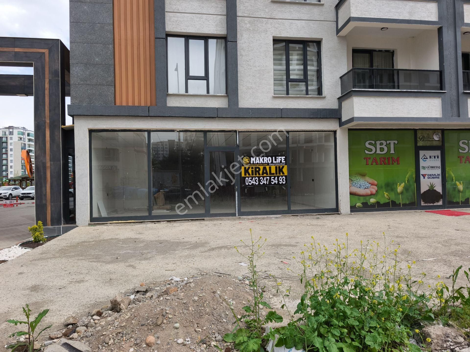 Mastfroş Caddesi Welat 412 3. Etap Site Altınde Kirelık Dükkan