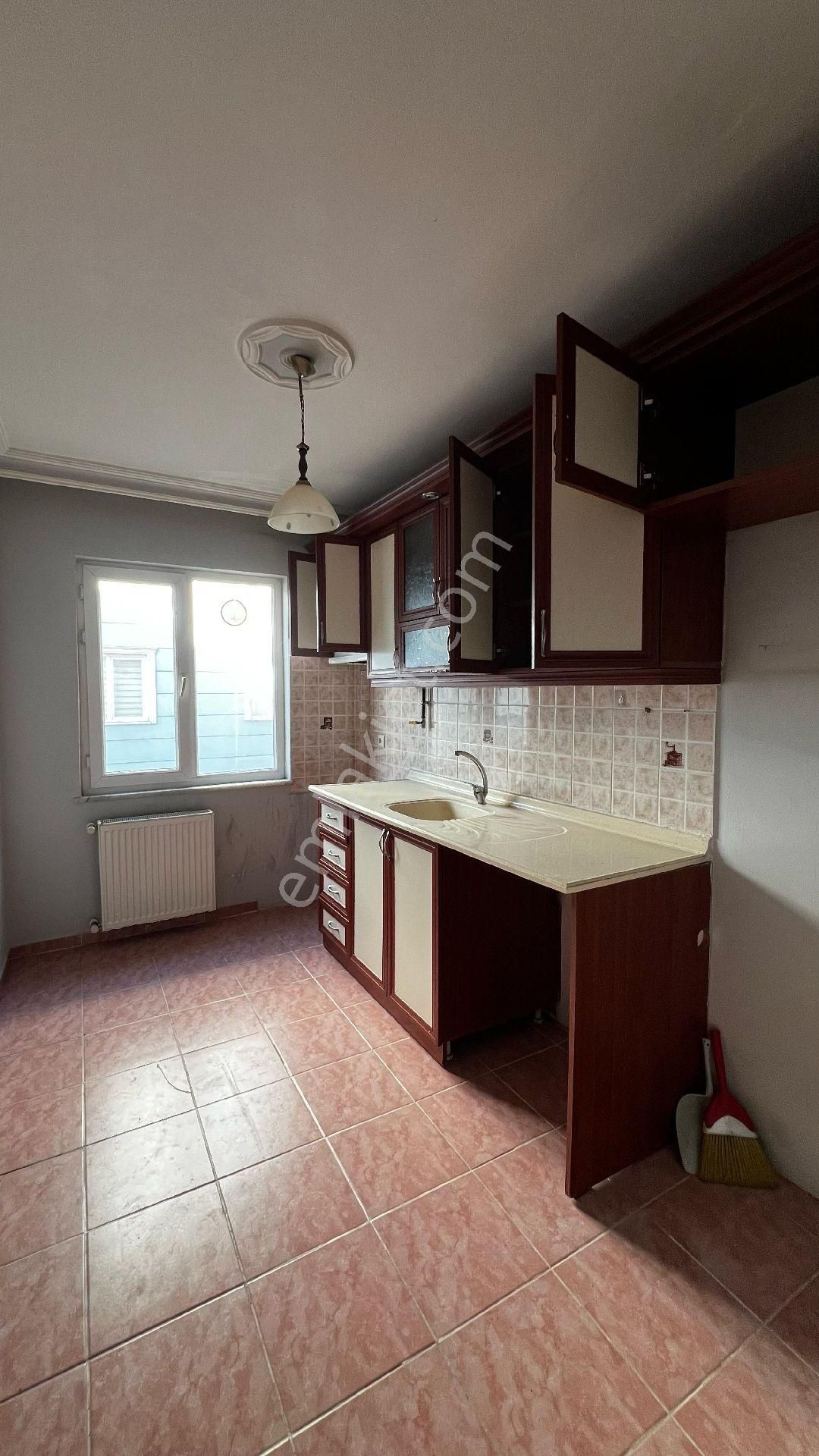 Rekoor Emlaktan Canik/karşıyaka Mh.2+1 Kiralık Daire
