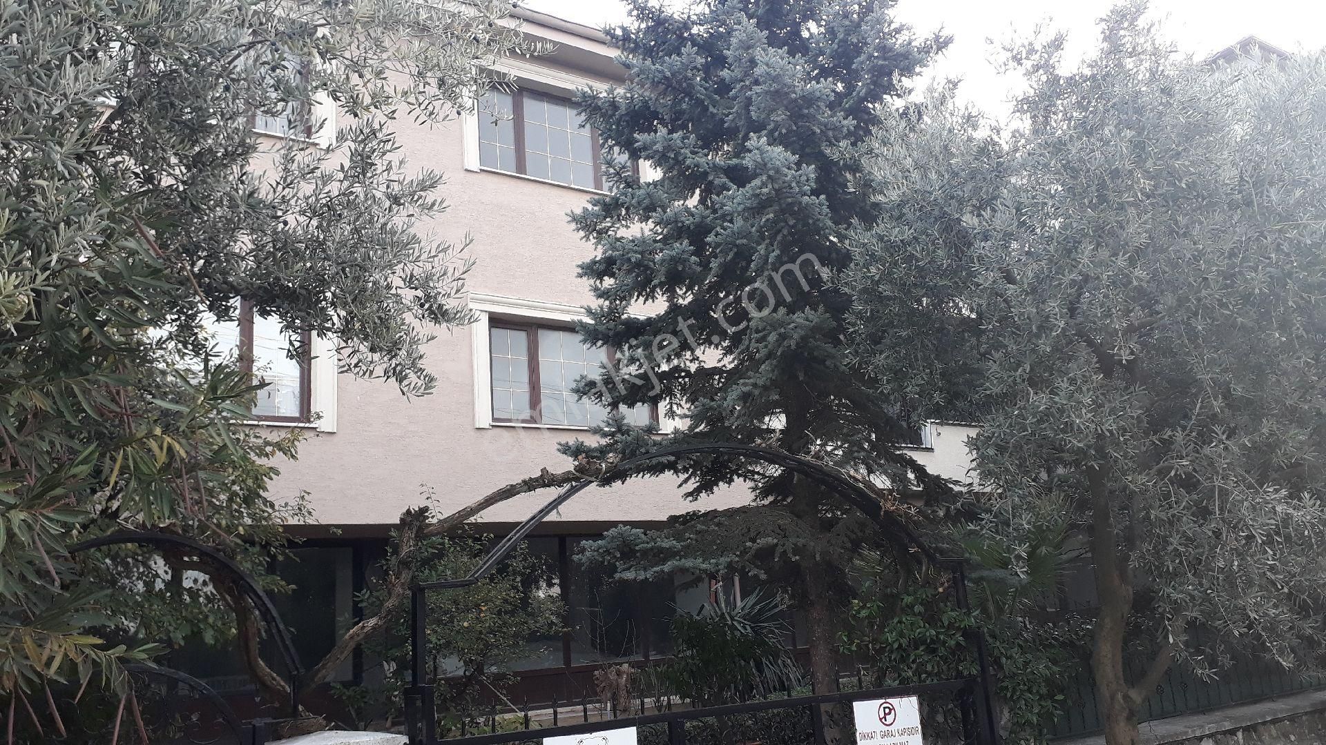 Sahibinden Kiralık ,merkezi Konumda Manzaralı Müstakil Villa