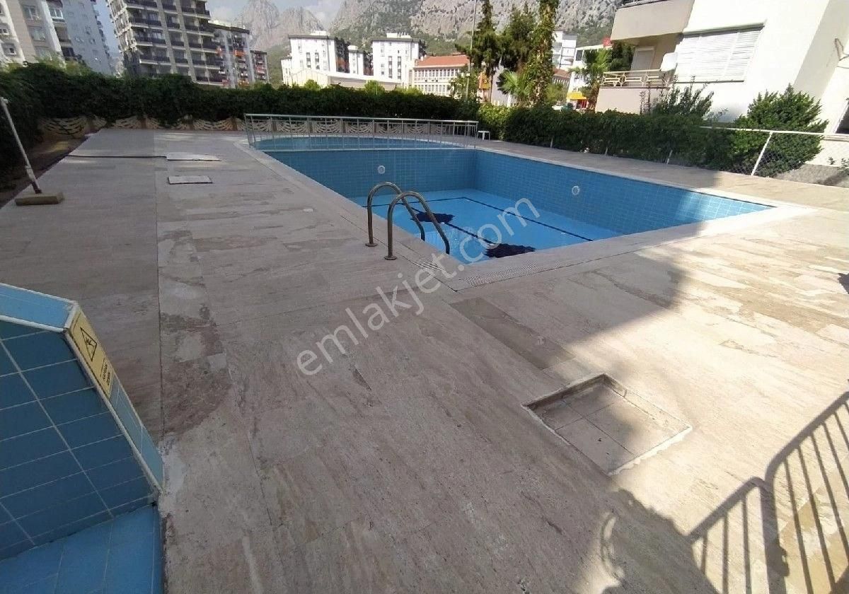Konyaaltı Sarısu Mahallesi 3+1 Ayrı Mutfaklı Deniz Manzaralı Doğalgazlı Havuzlu Satılık Daire