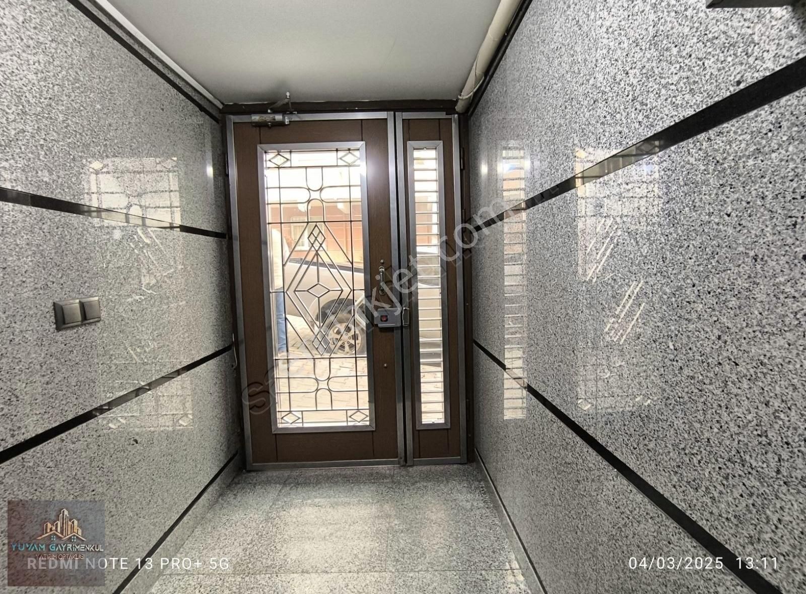 Güngören Gençosman'da 3+1 130m2 Ebeveyn Bany Arakat Geniş Daire