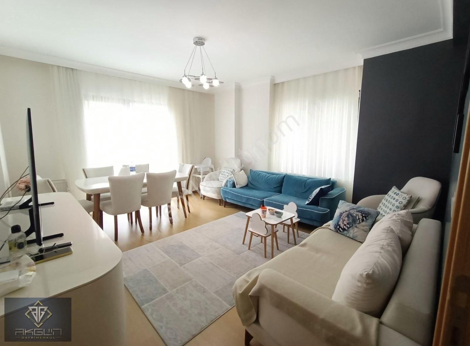 Akgün'den Orhantepe'de Arakat 2+1 Satılık Daire
