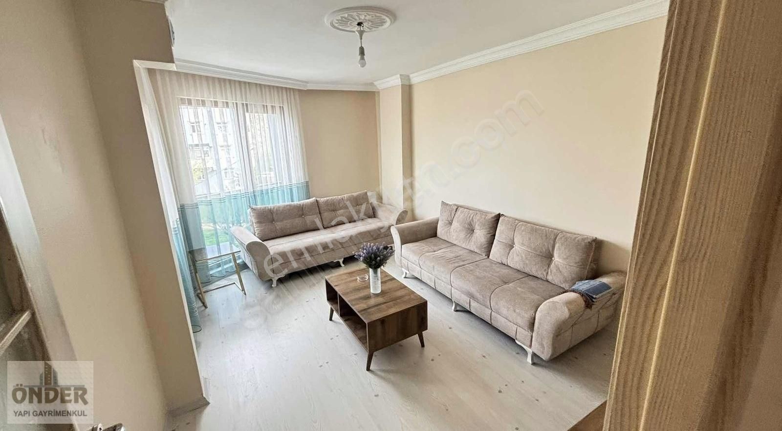 Kiralık Eşyalı 2+1 Ara Kat Daire