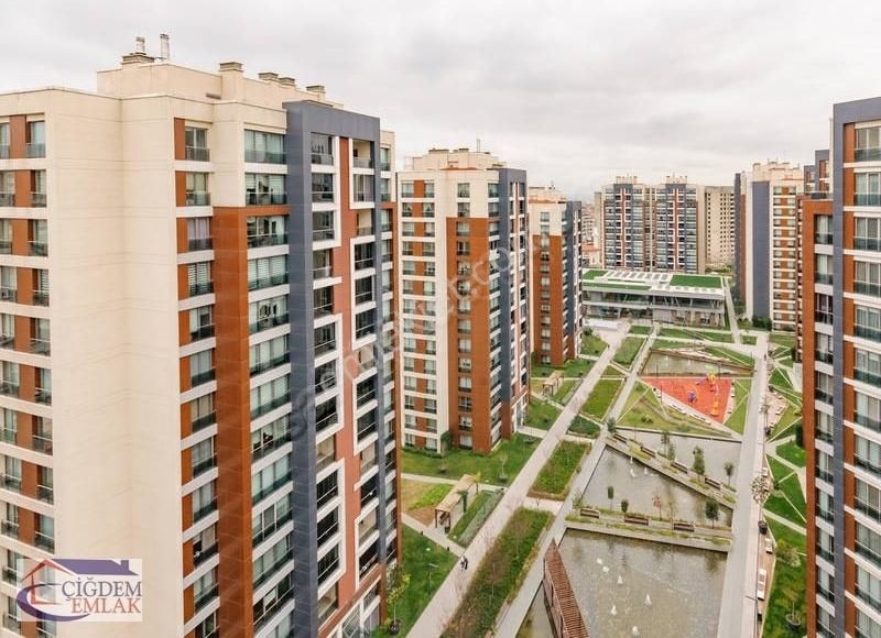 The İstanbul Veliefendi Konutlarında 2+1 Satılık Y.giriş Kat