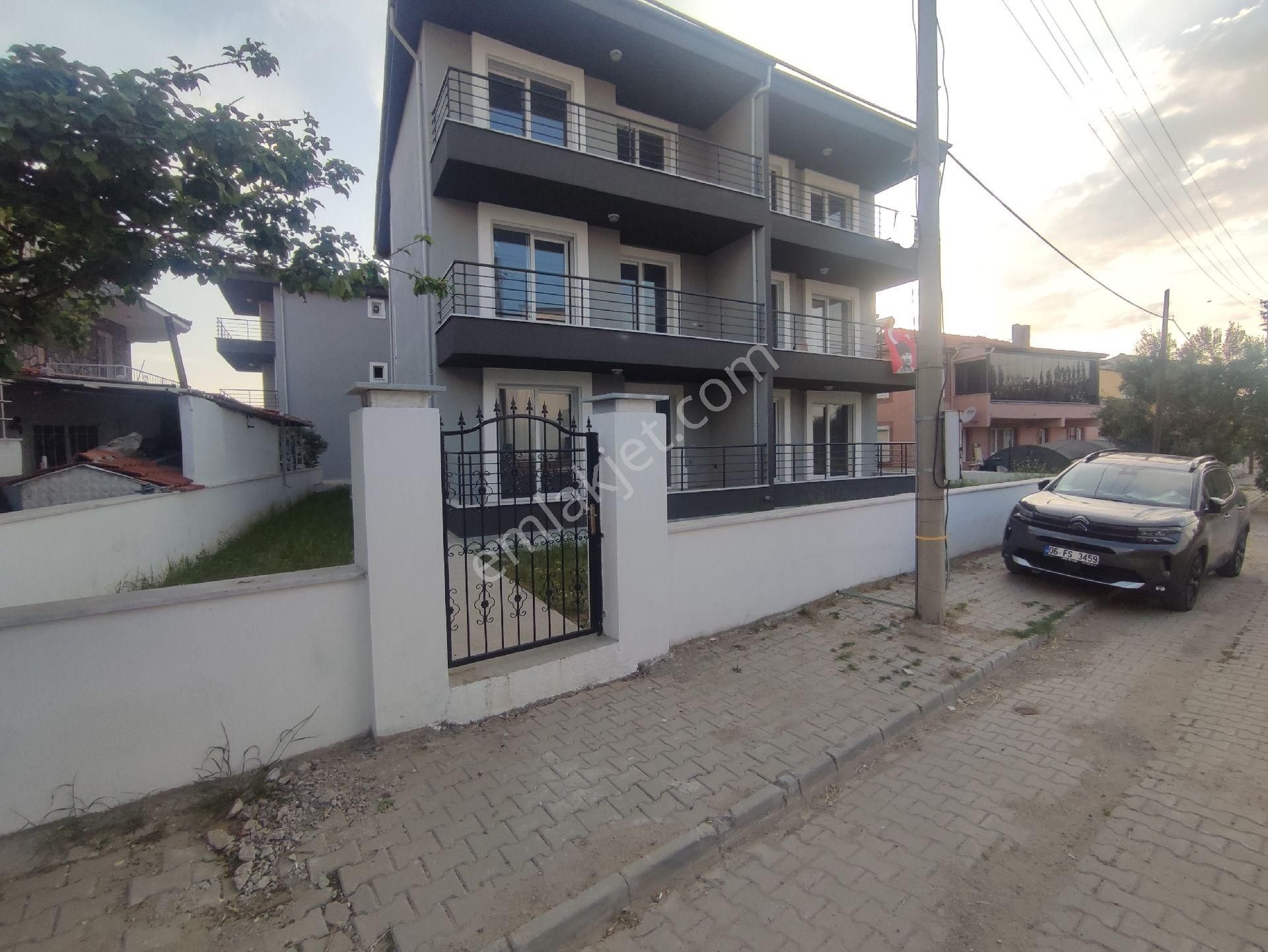 Ayvalık Altınova Merkezde Satılık 3+1 Sıfır Daire