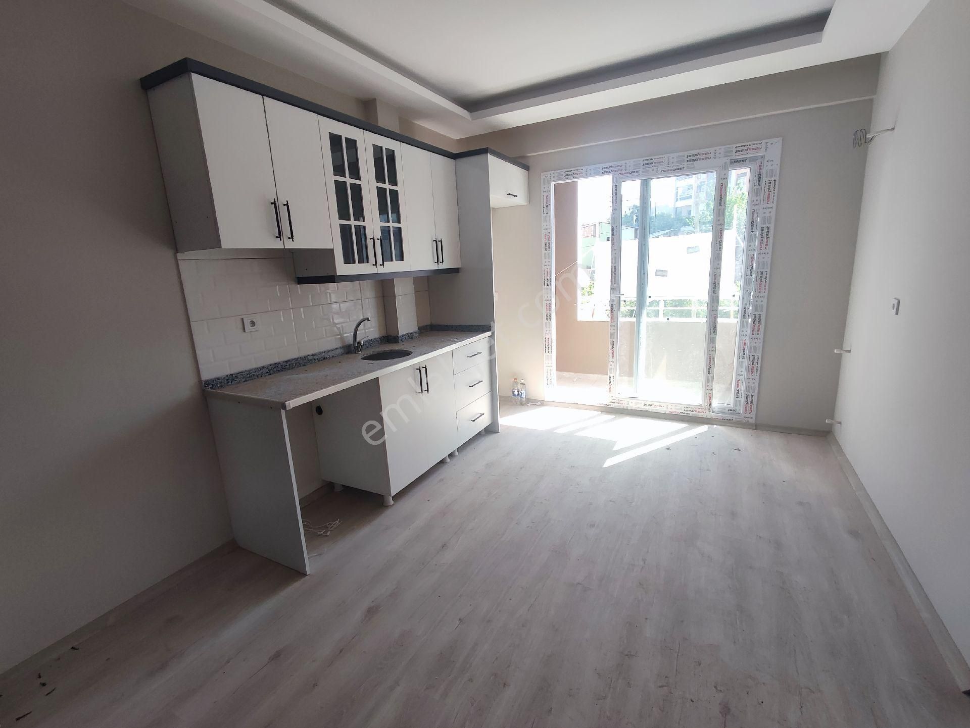 Atc Den Cadde Ye Yakın Yatay Mimari 1+1 Kiralık Daire...