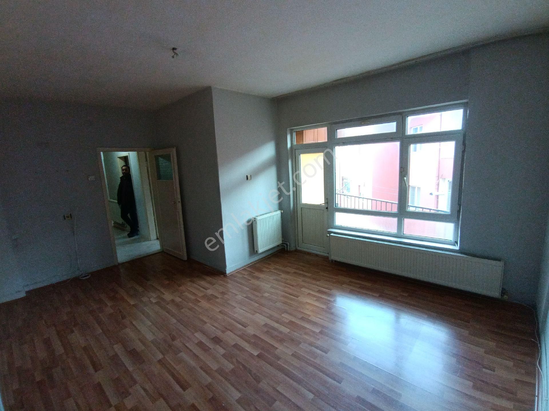 Keçiören Pınarbaşında 2+1 Kiralık Giris Katı Daire