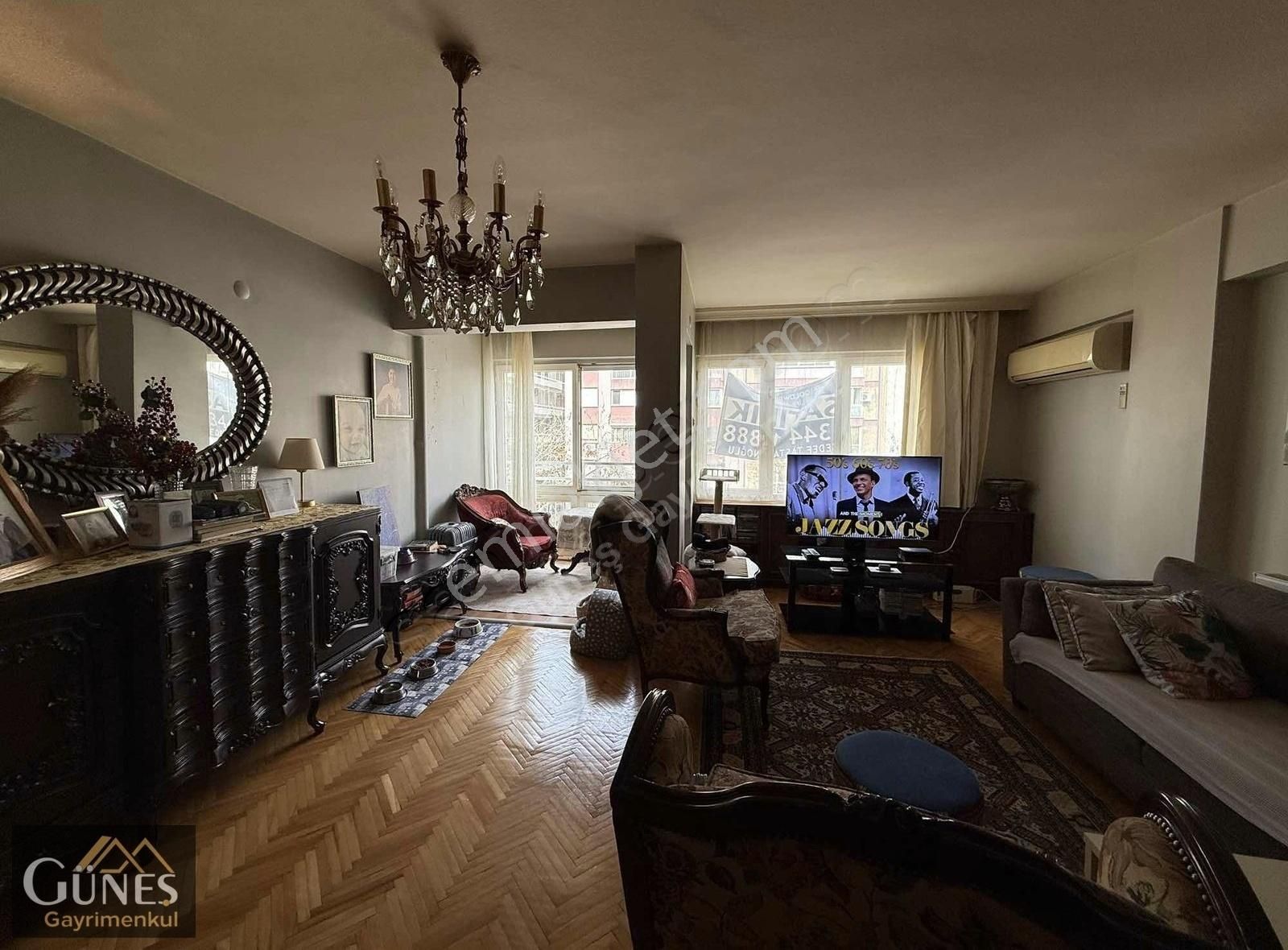 Güneş'ten 3+1 130m2 Mithatpaşa Caddesi'nde Satılık Arakat Daire