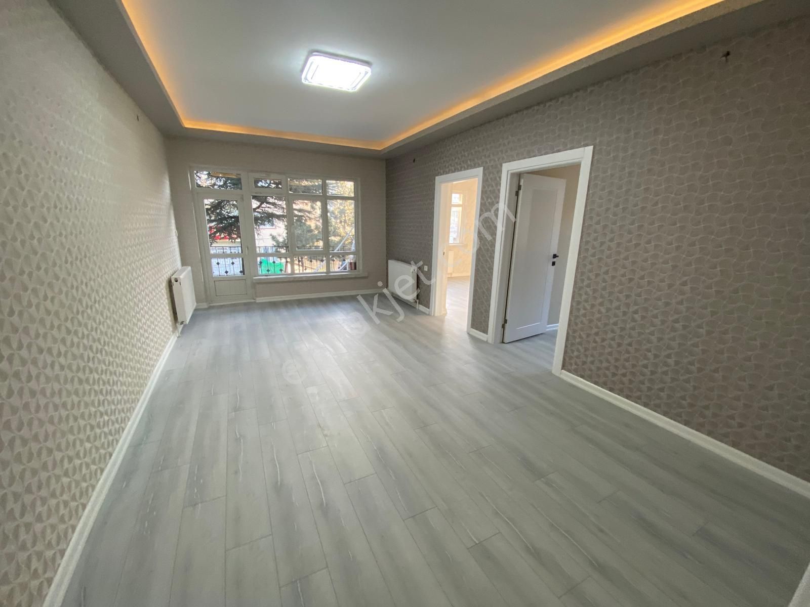 Şenlik Mah Nuripamir Cad Yakını Dudluk Metro Yakını3+1ful Yapılı