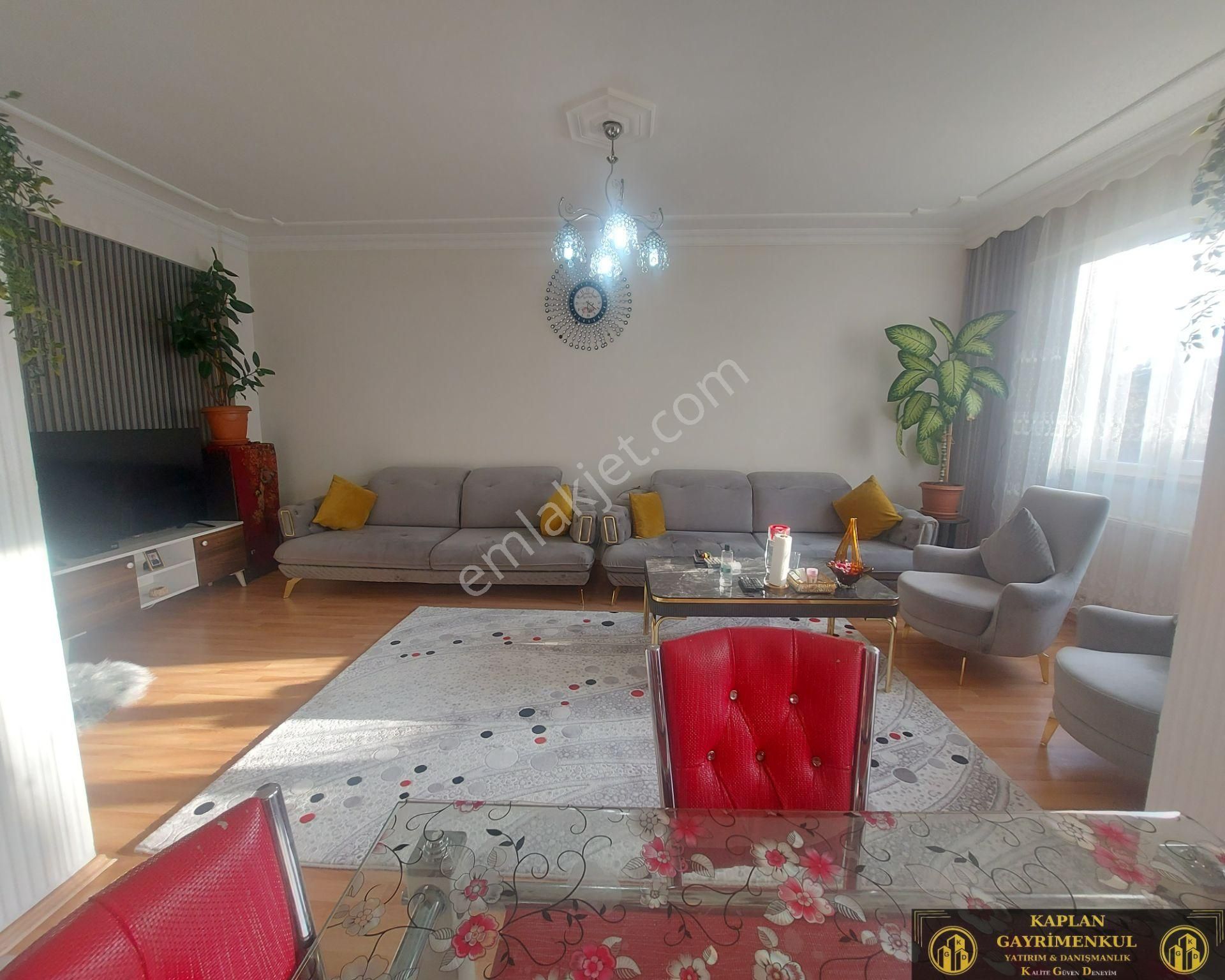Kaplan Gayrimenkul’den Ömerağa Mah. Saat Kulesi Yakını 4+1 210 M² Satılık Dubleks Daire