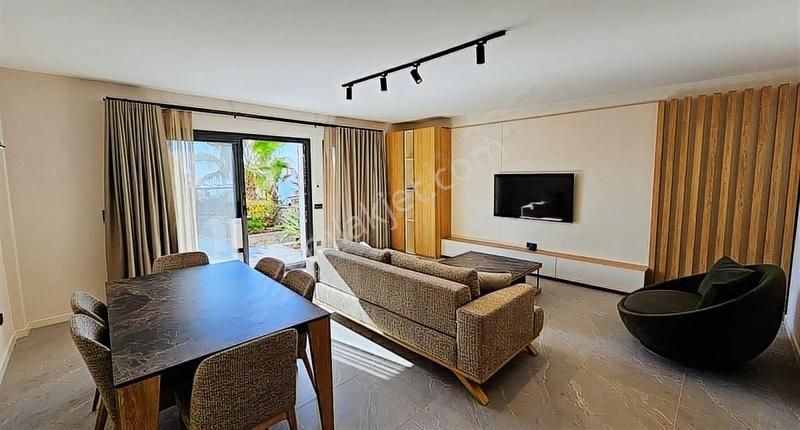 Bodrum Yalıkavak'ta Satılık Deniz Manzaralı Özel Plajlı Villa - Görsel 29