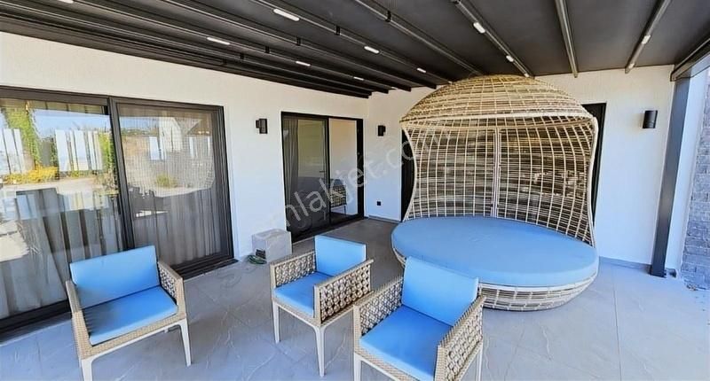Bodrum Yalıkavak'ta Satılık Deniz Manzaralı Özel Plajlı Villa - Görsel 24