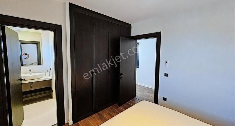 Bodrum Yalıkavak'ta Satılık Deniz Manzaralı Özel Plajlı Villa - Görsel 23