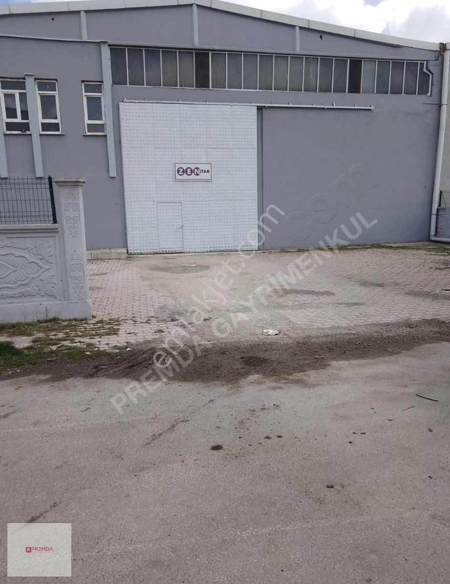 Konya Bakliyatçılar Sitesinde Satılık 500m2 İmalathane & Depo